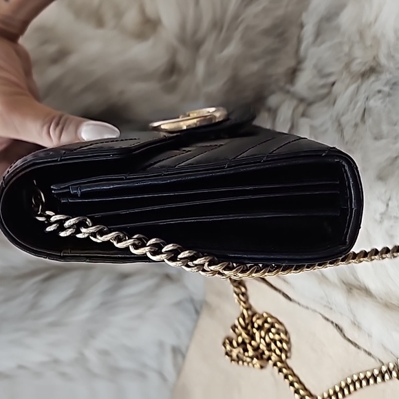 Gucci Black GG Marmont Mini Leather Shoulder Bag - Picture 10 of 15